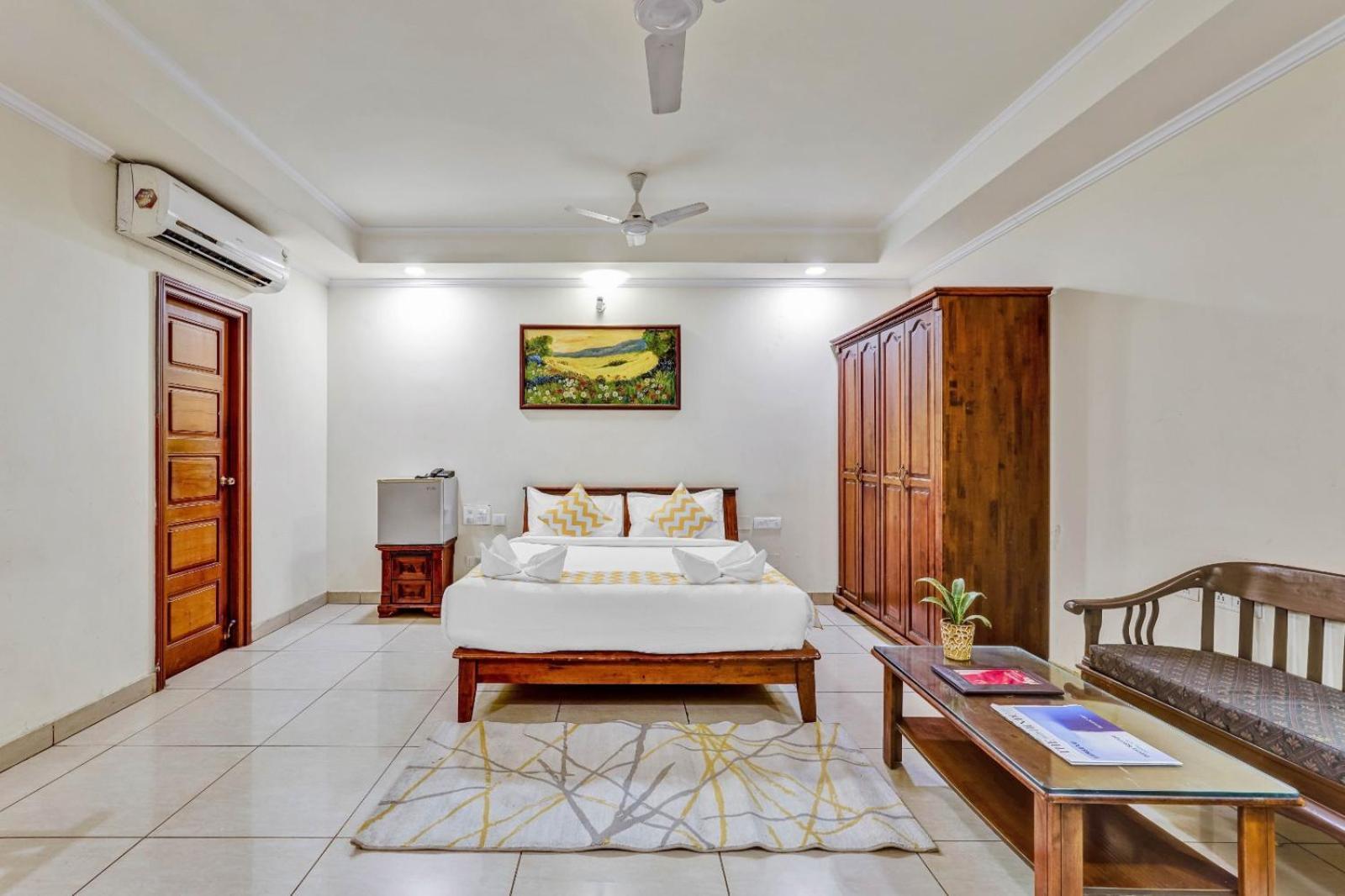 Blossoms Hotel & Service Apartments Chennai Exterior photo